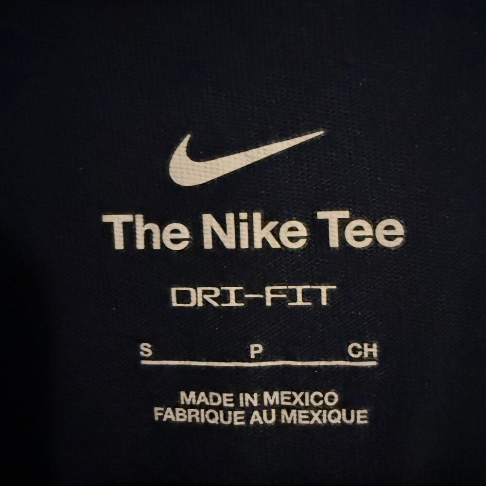 Nike top women size S blue USA Hockey long sleeve crop t-shir - Picture 6 of 6